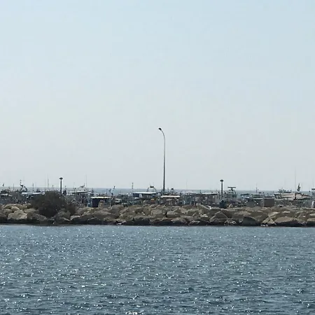 Mariams Cozy One Bedroom Apartment Larnaca